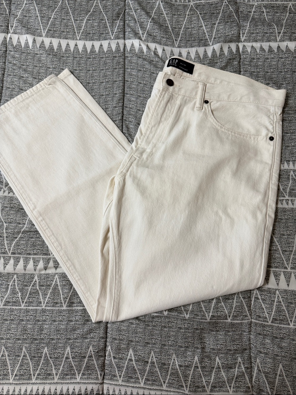 GAP Men's Off-White Straight Jeans